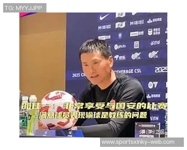 杨希感谢邵佳一称与队友聊天助力中文快速进步 杨希感谢邵佳一称与队友聊天助力中文快速进步